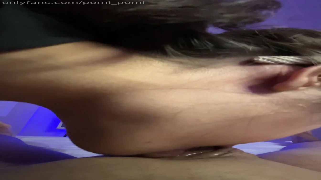 OnlyFans PomiPomi Asian Teen With No Gag Reflex XXX